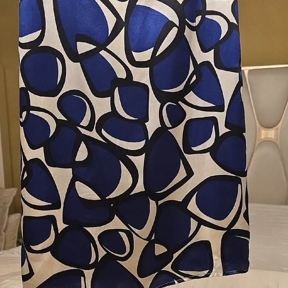 Peter Nygard Silk Blue and White Abstract Midi Dress - Picture 5 of 14